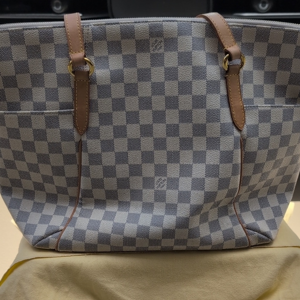 Louis Vuitton Totally MM Damier Azur - Picture 15 of 17